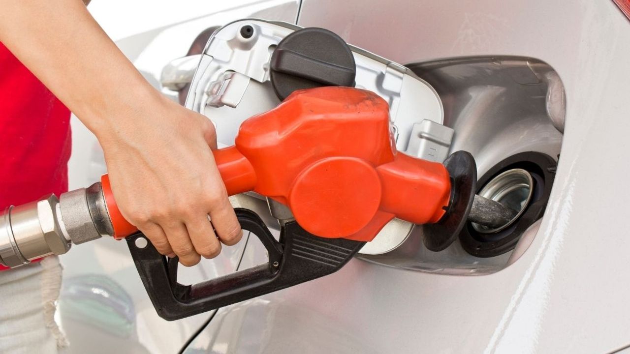 Benzinden sonra sıra motorinde! Dev indirim geliyor