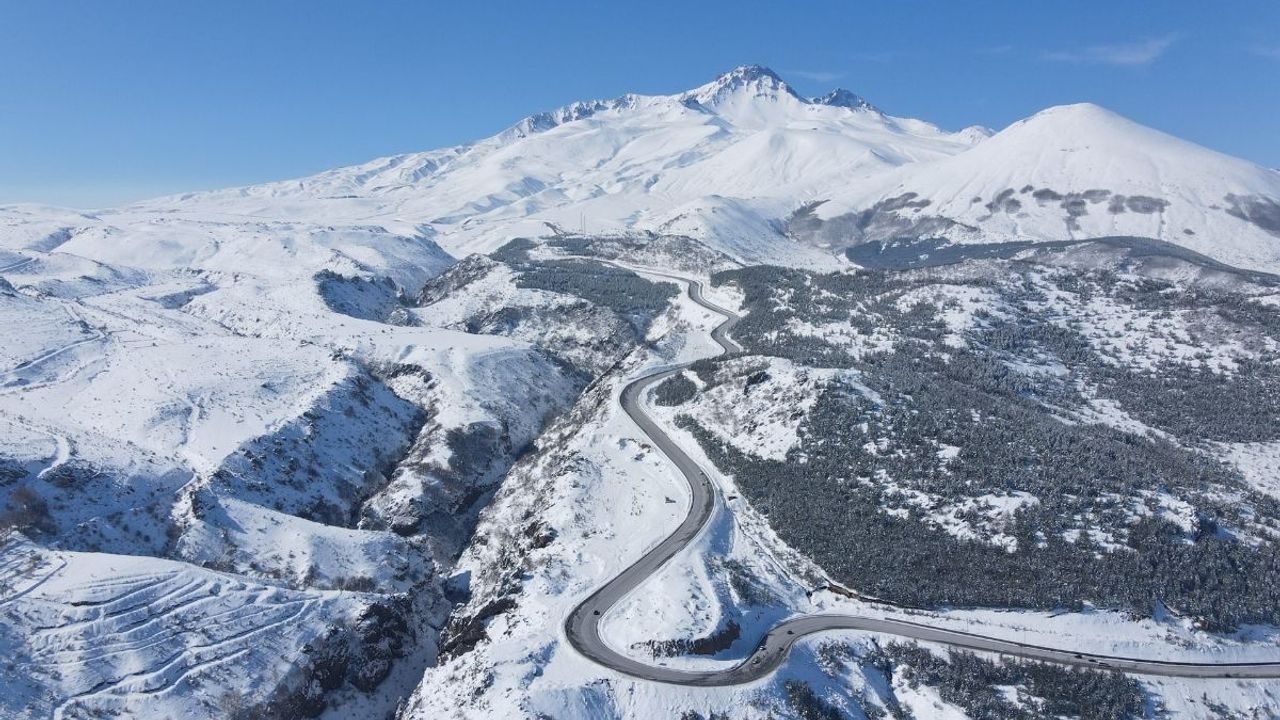 Erciyes'te kayak sezonu tamamlandı! Kapandığını böyle duyurdular