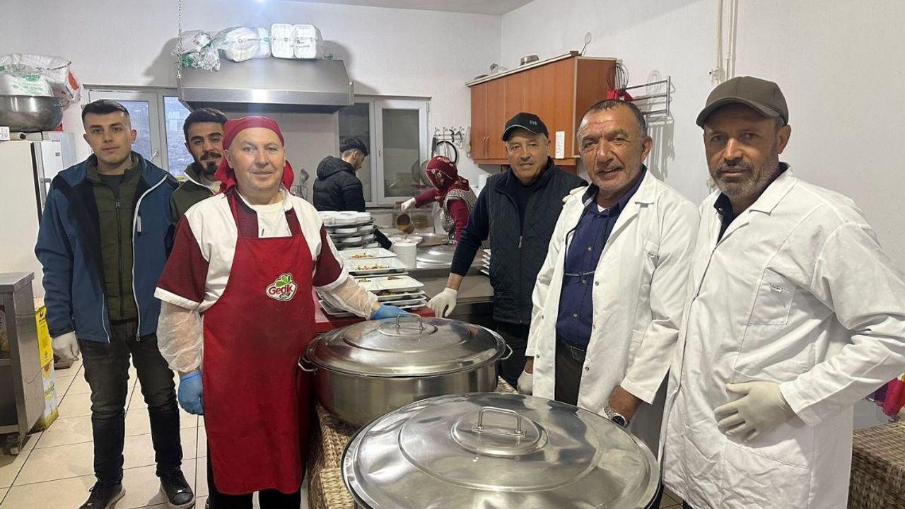 Kayseri’nin Özvatan ilçesinde 17 yıllık gelenek devam ediyor!