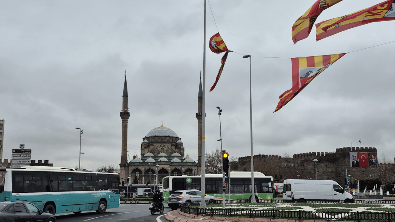 Meteoroloji Kayseri'ye uyarı verdi! Ani hava değişimlerine dikkat!