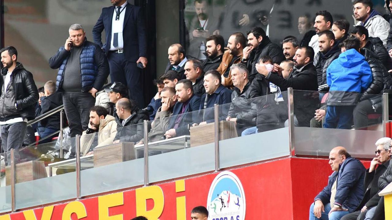 Kayseri futbolunu ayağa kaldırdı! Herkesin gönlünü kazandı
