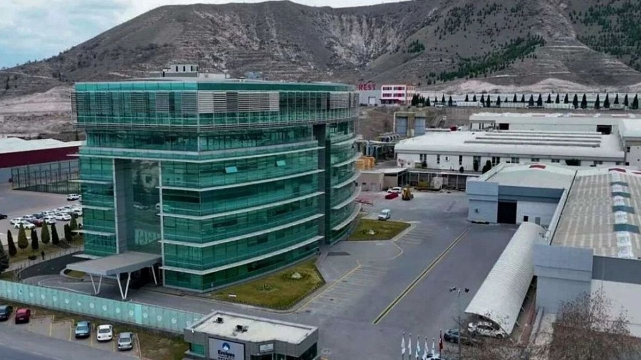 Kayseri'de çalışanları iş bırakan Erciyes Anadolu Holding'in verdiği yeni haklar belli oldu!