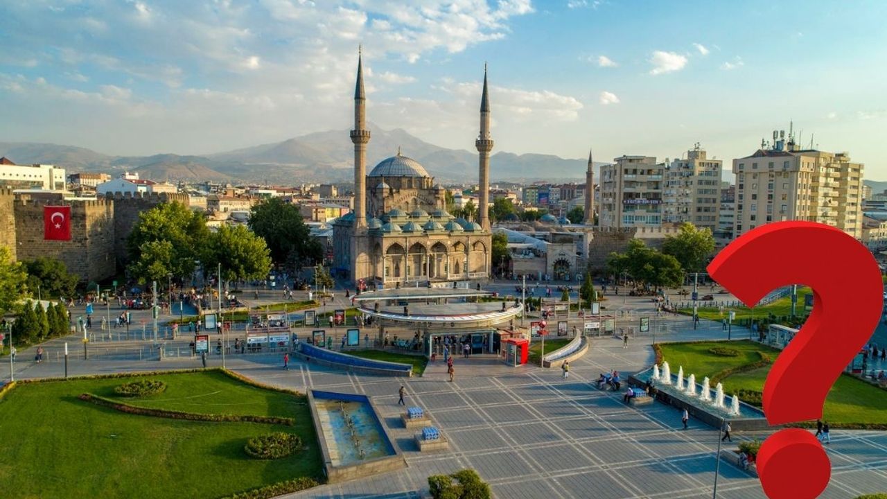 Kayseri’de hangi belediye 5 yılda 21 okul, 15 aile sağlık merkezi yaptı?