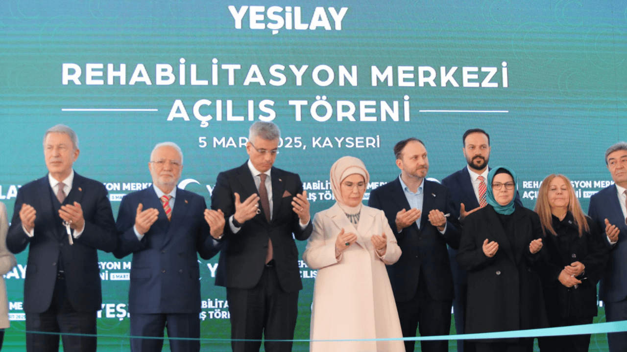 Emine Erdoğan’ın Kayseri'ye gelişinin ardından Mustafa Elitaş’tan açıklama geldi!
