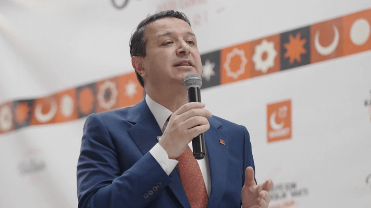 Mahmut Arıkan’dan bayram ikramiyesine sert tepki: İlk seçimde emekli edeceğiz!