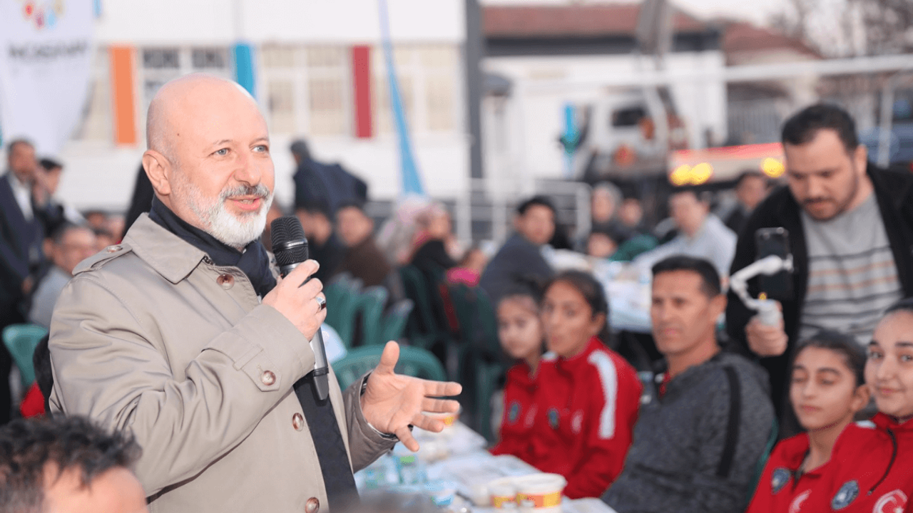 Başkan Çolakbayraktar, Argıncık’ta öğrenci ve aileleriyle iftar sofrasında buluştu!