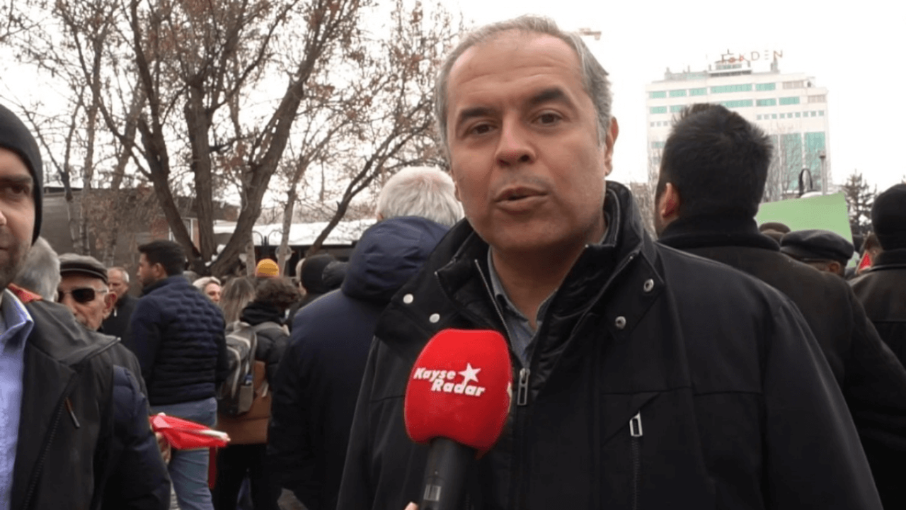 CHP’li Özgür Özer: Kayseri bugün tarihi bir anı yaşıyor!