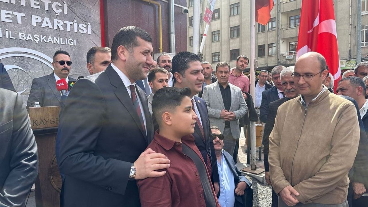 MHP Kayseri'de bayramlaşma töreni!