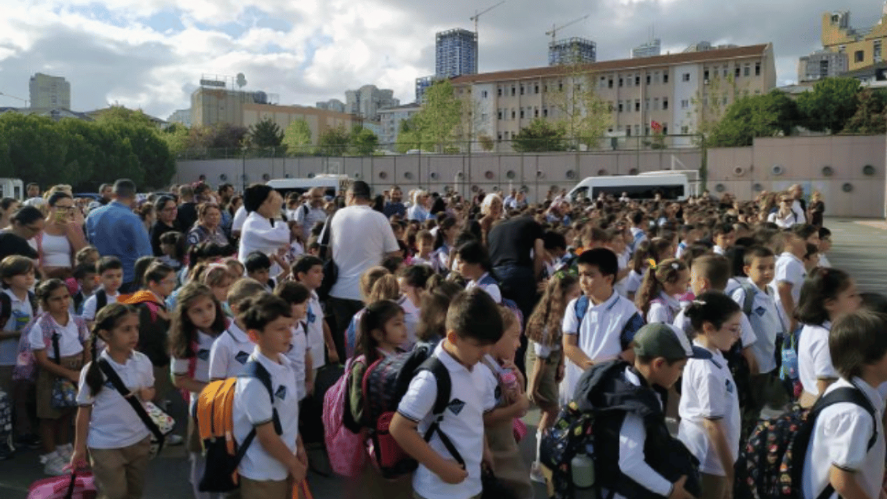 Bayram ara tatille birleşti: Çocuklar tatile doyacak!