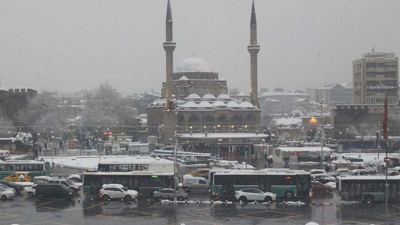 Kayseri'de beklenen haber geldi! O ilçede okullar tatil edildi