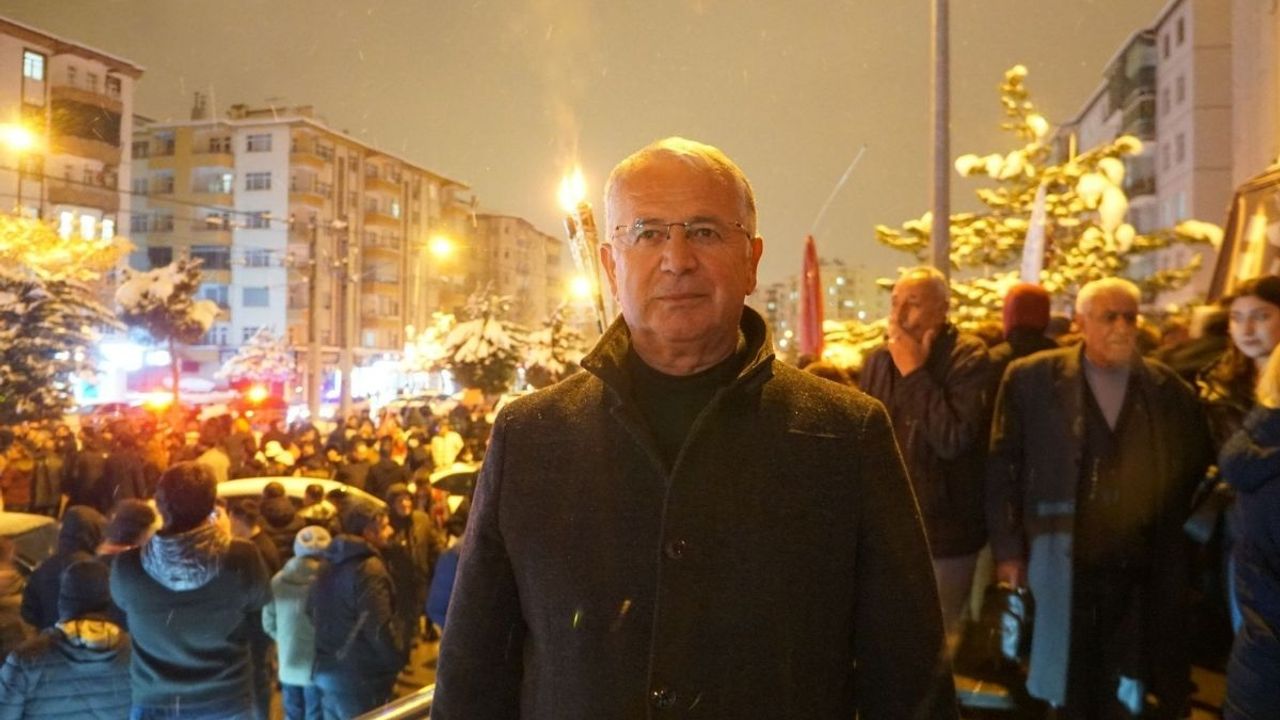 Talas’taki yürüyüş sonrası Kayserili isim çözüm yolunu açıkladı!