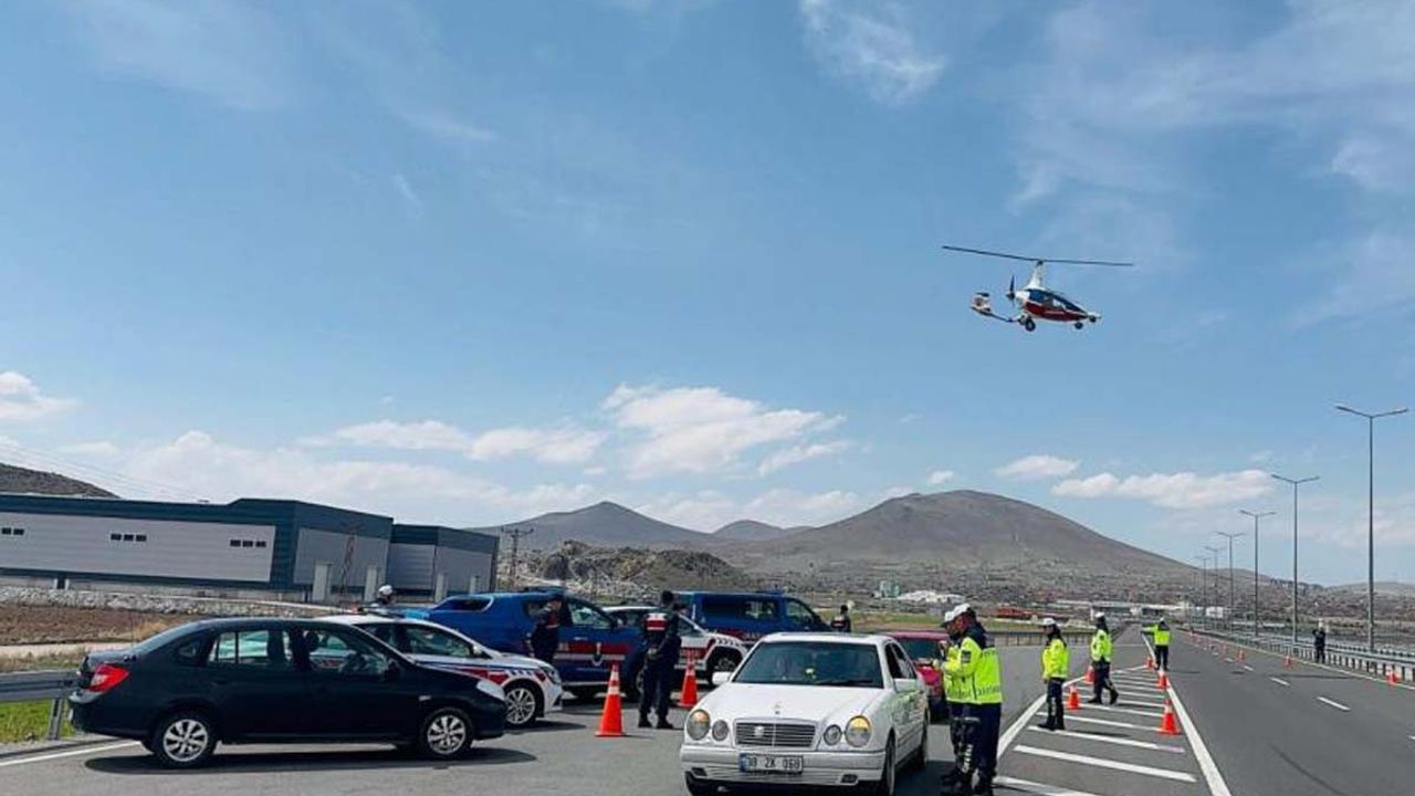 Kayseri'de trafik Cayrokopter kullanılarak havadan denetlendi