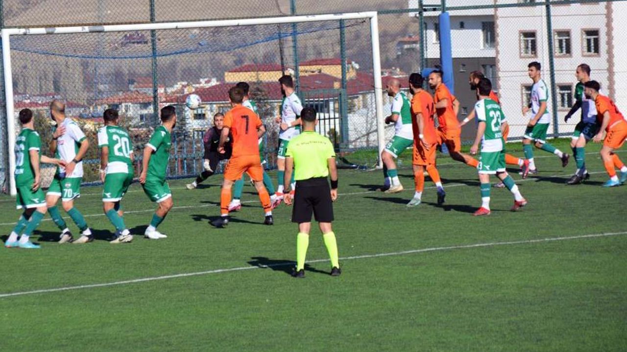 Kayseri temsilcisi küme düştü! Baraj maçı oynayacaklar