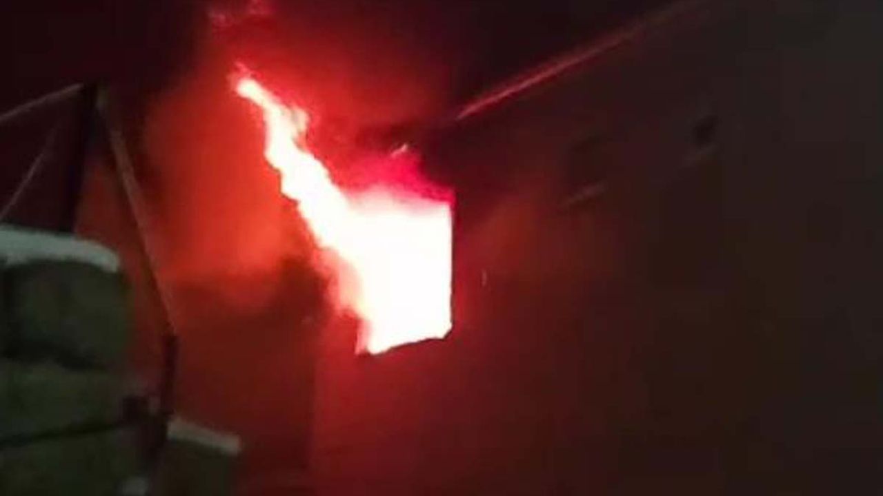 Kayseri'de korkutan anlar! Elektrikli battaniye yangına sebep oldu