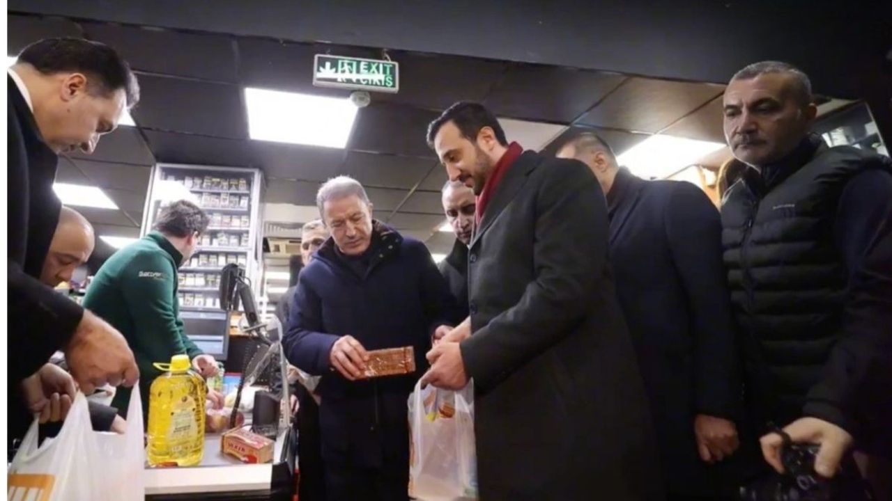 AK Parti Kayseri Milletvekili Hulisi Akar: Milletimiz devletin yanında!
