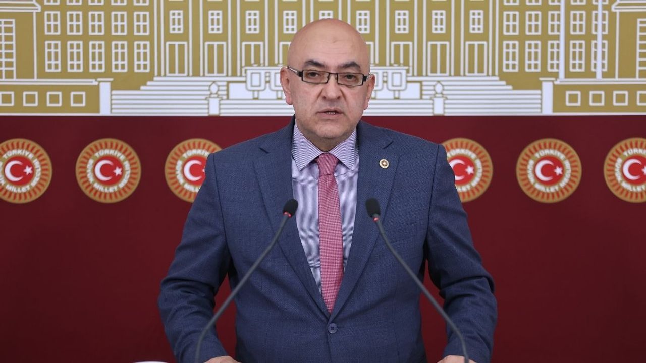 AK Parti Milletvekili Kayseri için mecliste basın toplantısı düzenledi: Herkesi oraya davet etti!