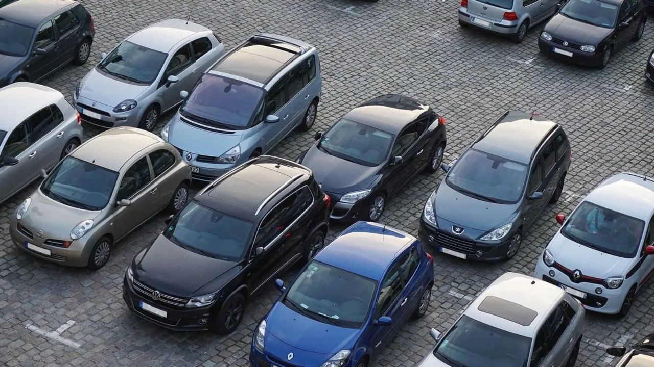 Arabalarda hata çıktı: Bu model araçlar fabrikaya geri çağırıldı