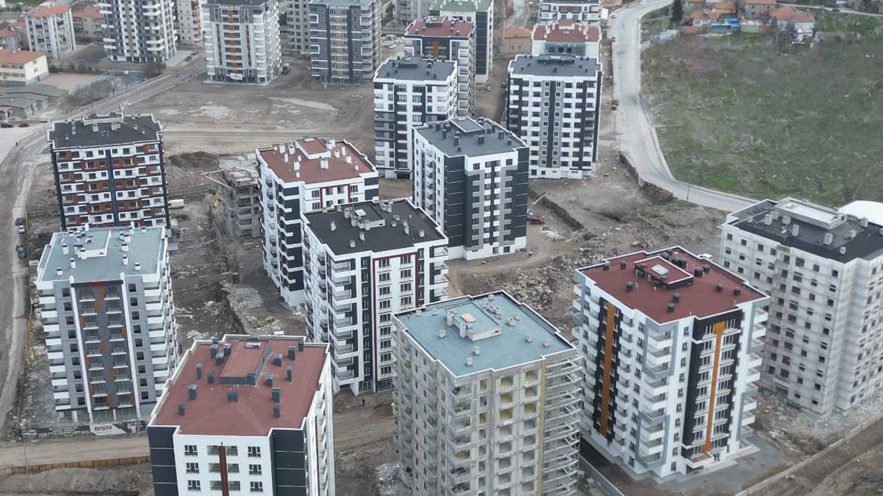 Melikgazi Belediyesi Türkiye'ye örnek oluyor! Mahalleler baştan sona yenileniyor!