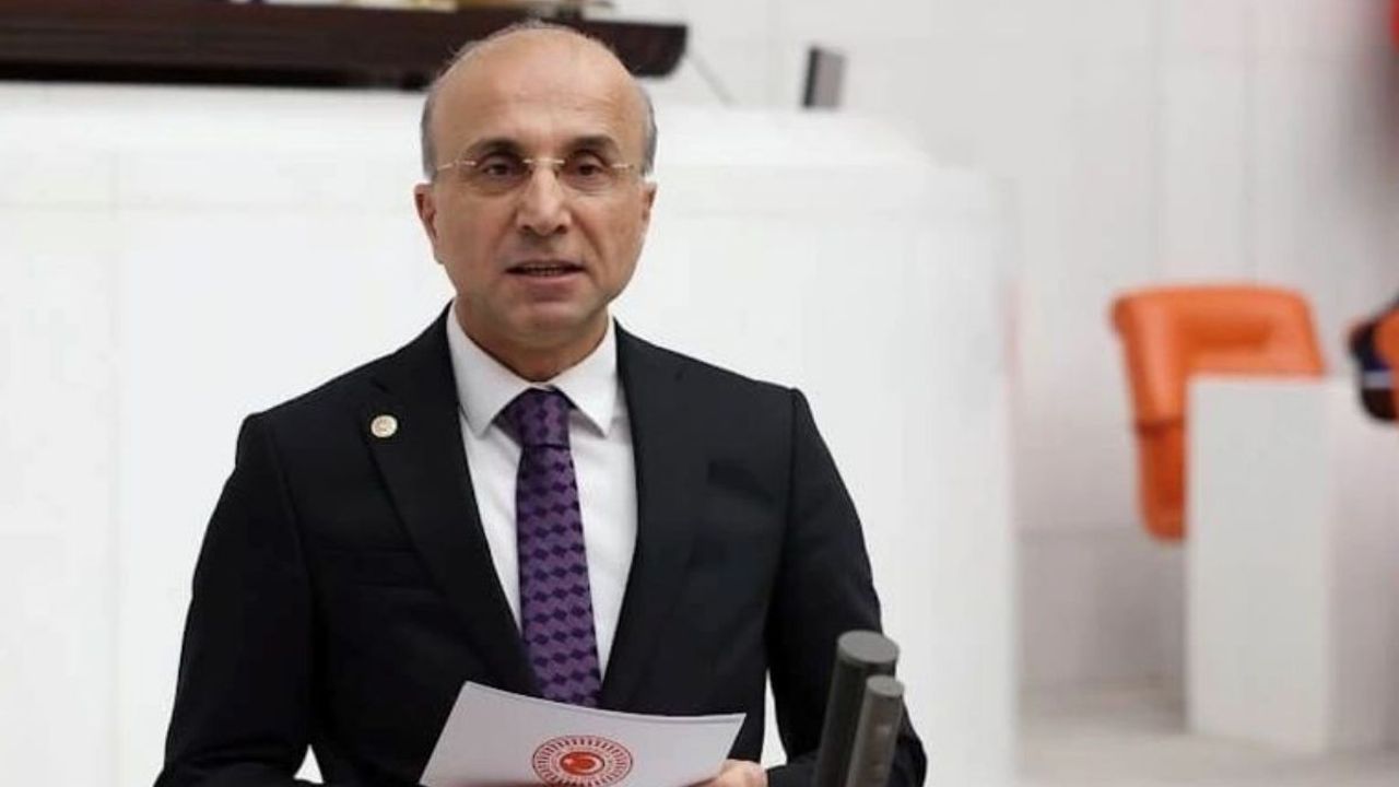 CHP 21. Olağanüstü Kurultayı'nda Kayseri Milletvekili Aşkın Genç'ten demokrasi vurgusu