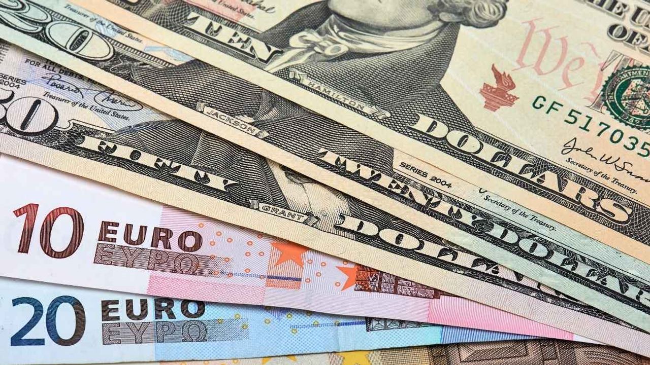 Dolar yatay, Euro geriliyor! Uzmanı yatırımcıları uyardı