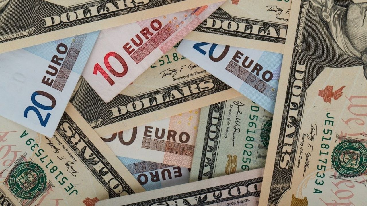 Dolar ve Euro'da son durum! Uzmanından yatırımcılara uyarı geldi