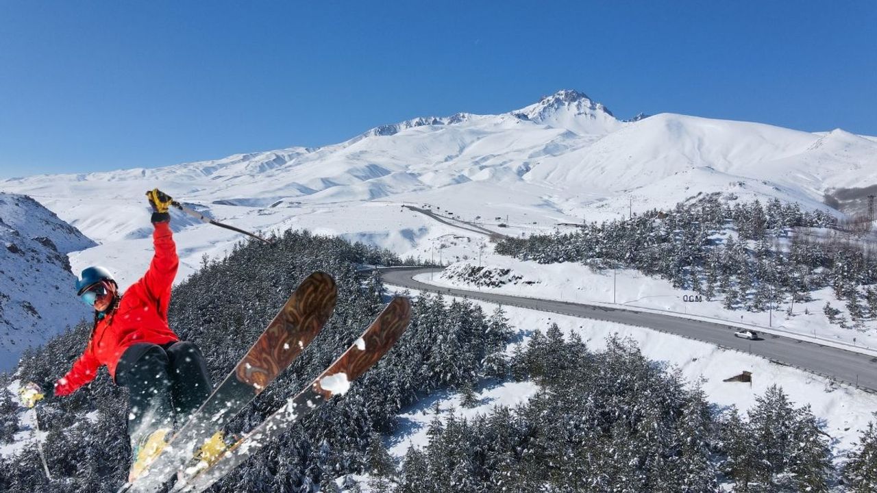 Erciyes’te kar yağışı başladı! Kayak sezonu yeniden açılacak mı?