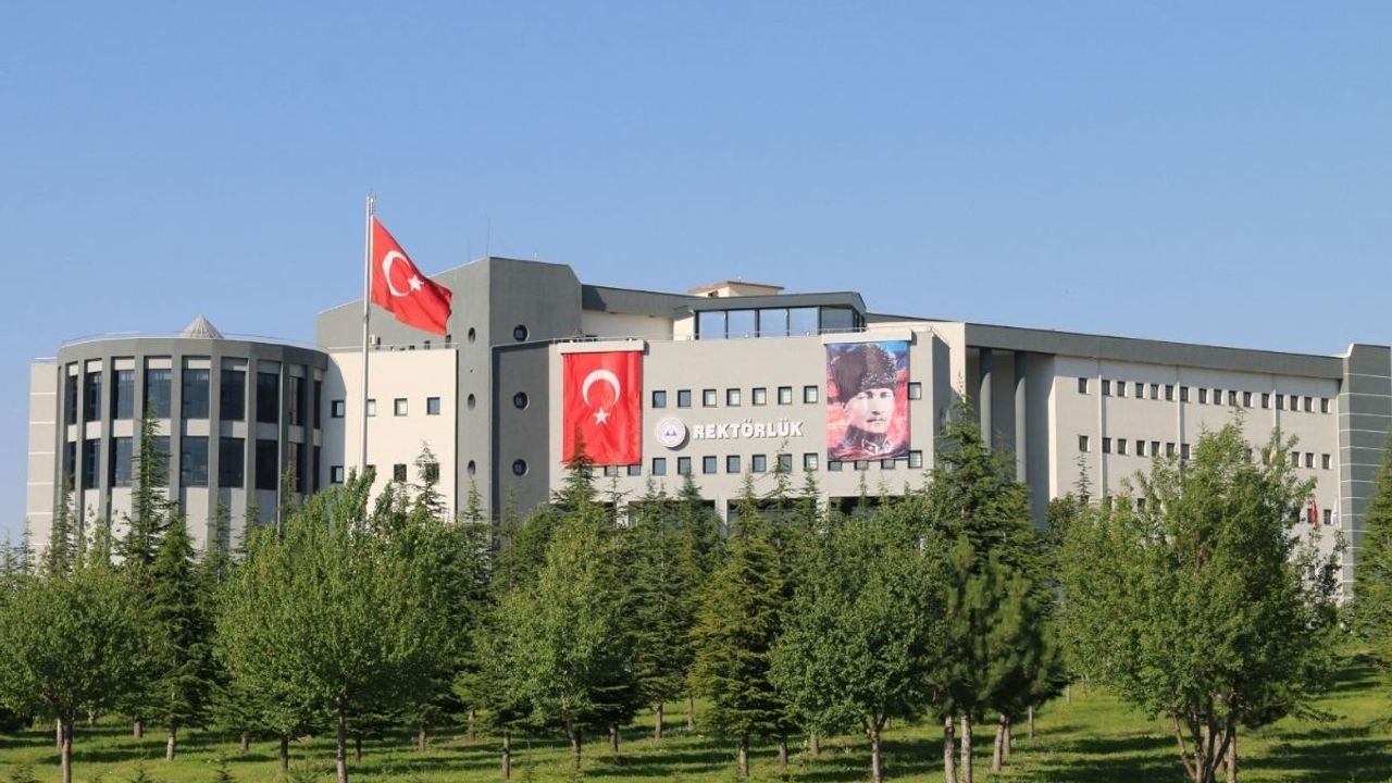Kayseri'nin gururu zirvede! Erciyes Üniversitesi TÜBİTAK'ta rüzgar gibi esti