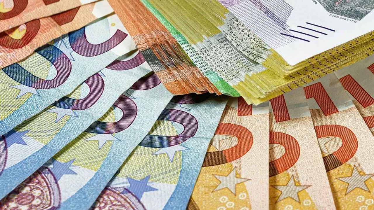 Euro'da tarihi rekor! Yatırımcılara uyarılar geldi