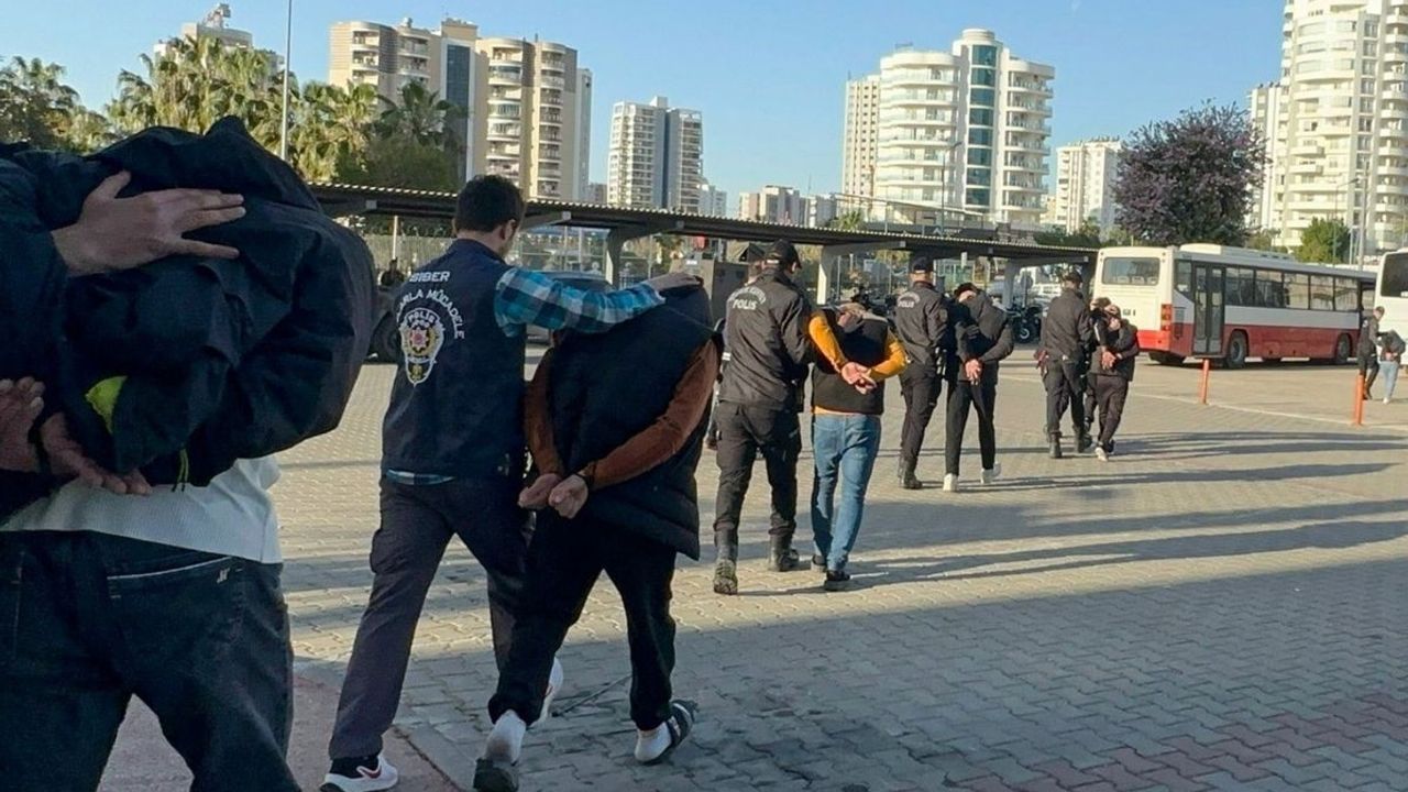 20 ilde kapsamlı narkotik operasyonu! 128 kişi yakalandı