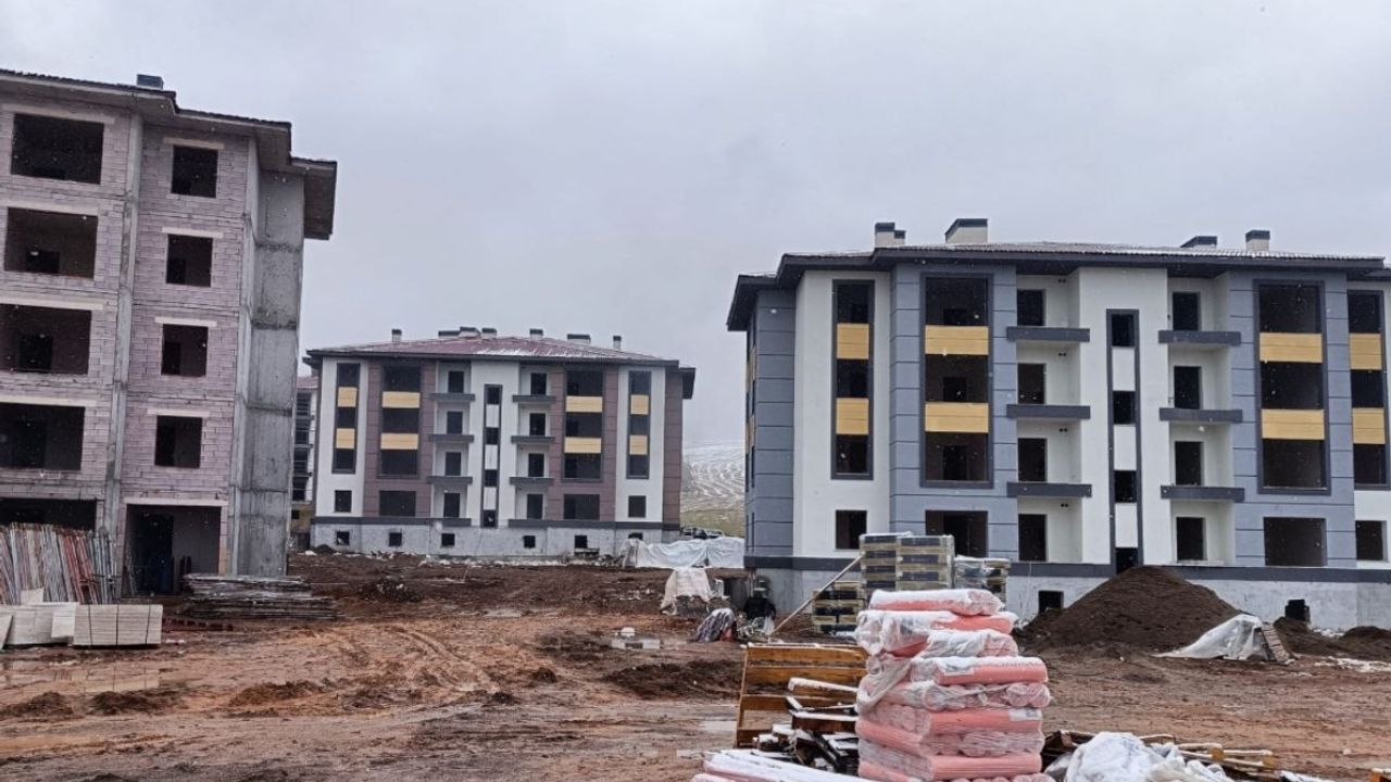 Geciken inşaatın zararını müteahhit karşılar!