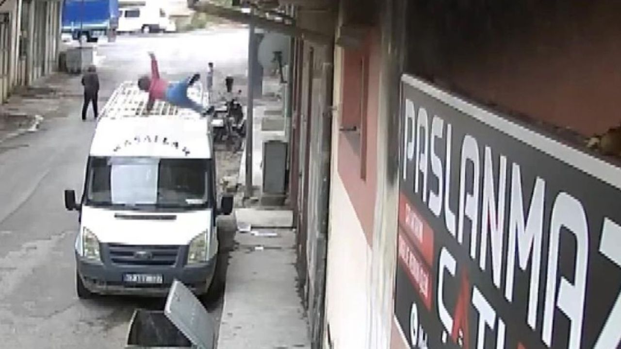 İkinci kattaki evinin balkonundan çöp konteyner'ına düşen bebek ağır yaralandı!