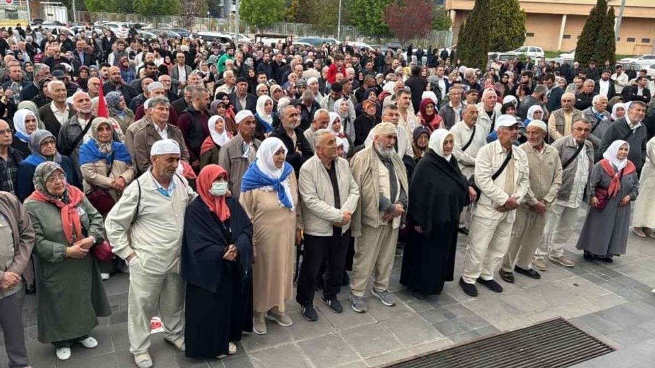 Kayseri'de ilk hac kafilesi uğurlandı!