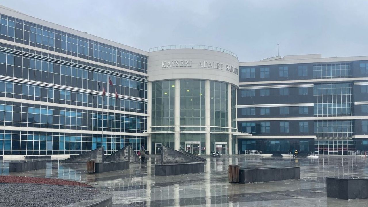Kayseri'de yağma suçunun davası görüldü: Bizi Kayseri çarpamıyor, sen mi çarpacaksın!