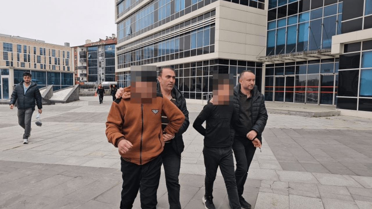 Kayseri’de 14 yaşındaki çocuğu katleden 2 kardeş adliyeye sevk edildi!
