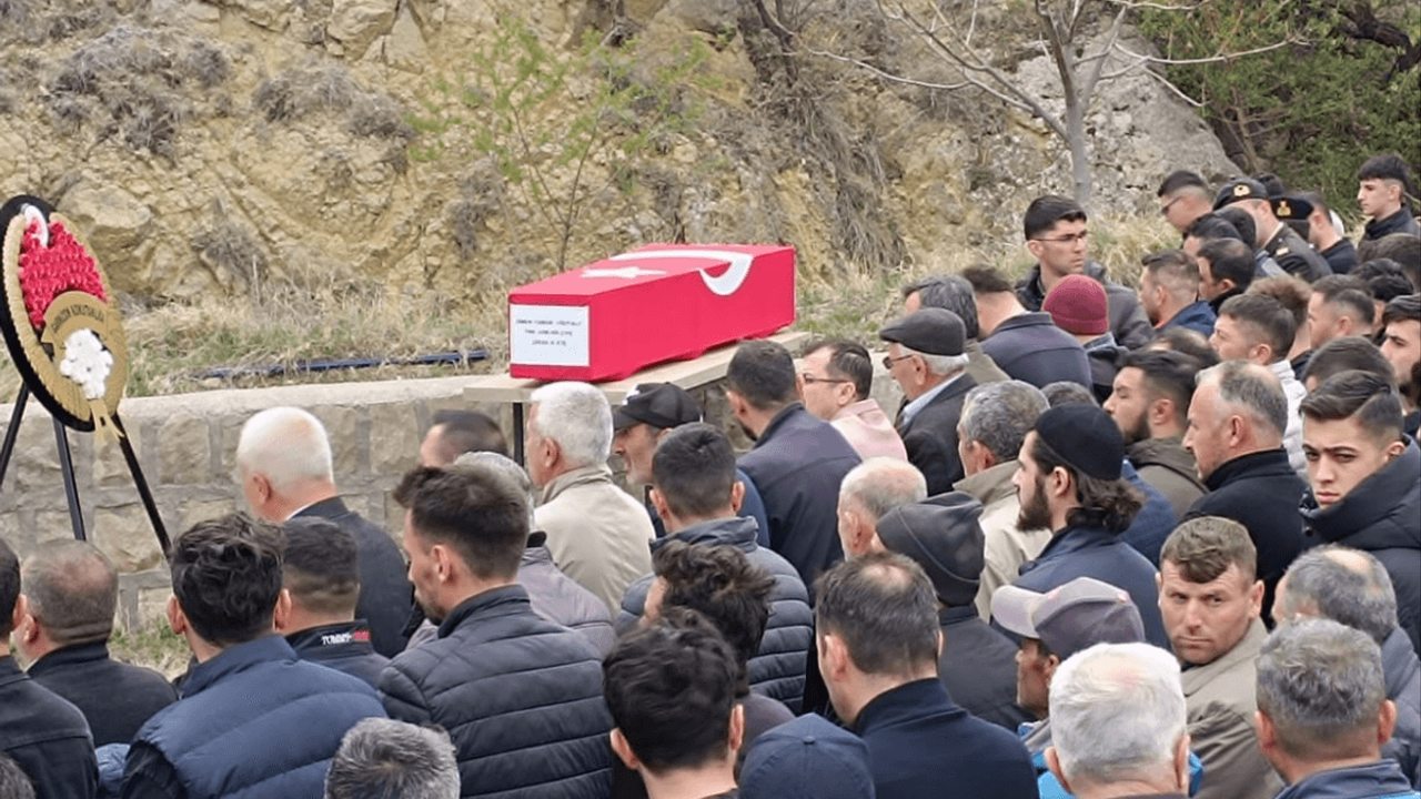 Şehit düşen Kayserili komutan Yeşilhisar’da toprağa verildi!