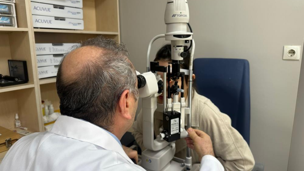 Ekrana bakarken bu kurala dikkat! Göz rahatsızlıklarının temel nedeni olabilir