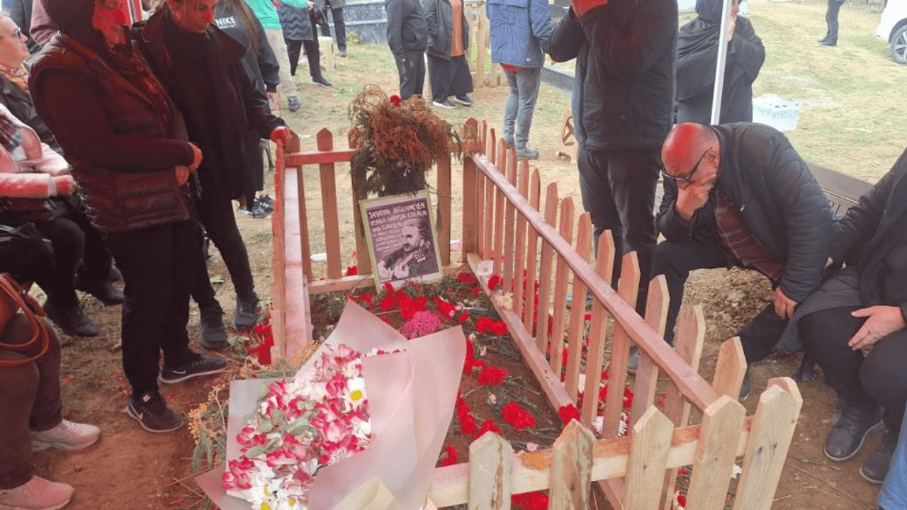 Kayseri'den yola çıkan hayranı ünlü sanatçı Volkan Konak'ı yalnız bırakmadı!
