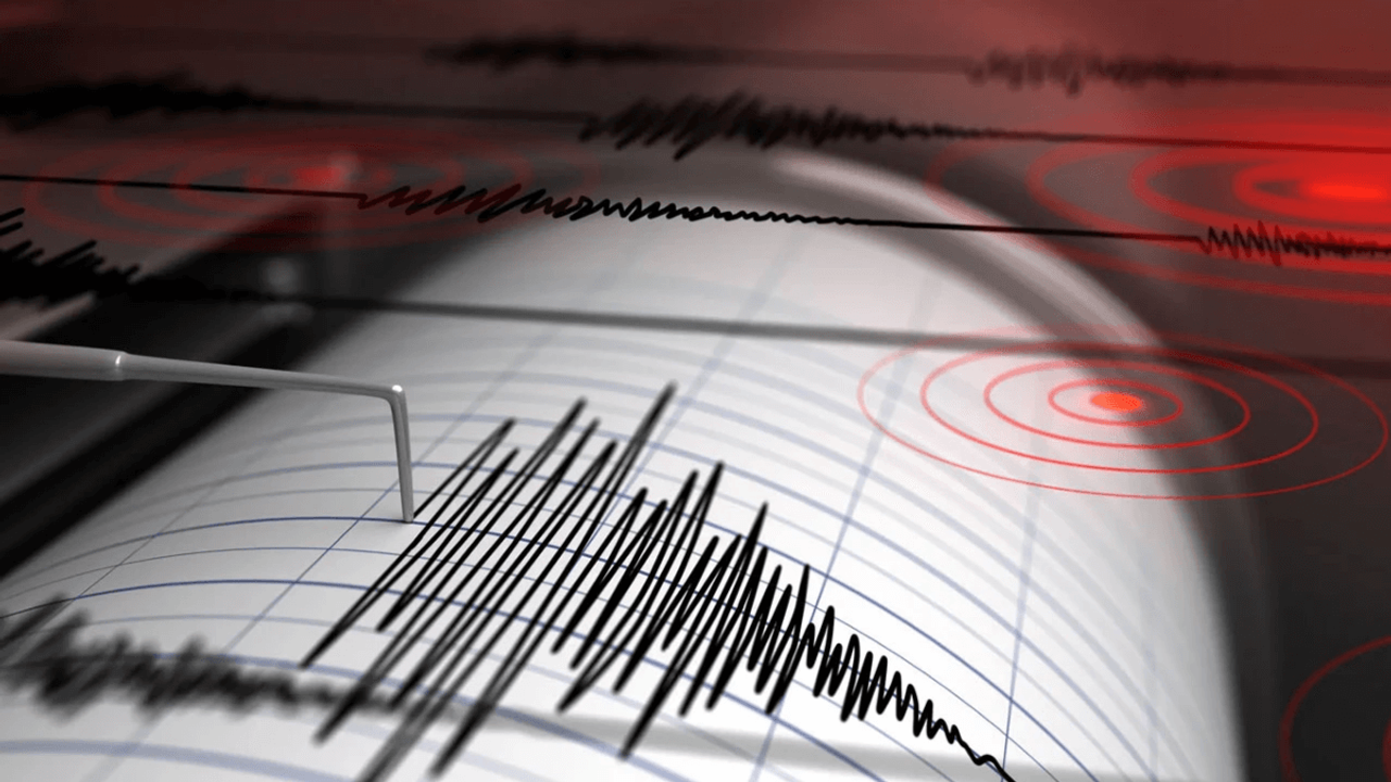 4.6 büyüklüğünde korkutan deprem! Çevre illeri de salladı!