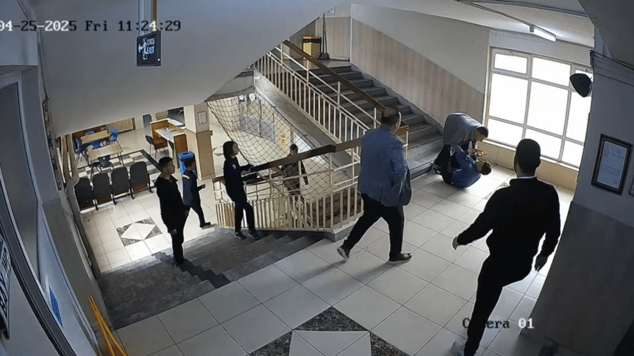 Kayseri’de AK Parti Yönetim Kurulu Üyesi, çocuğuyla tartışan öğrenciye saldırdı!