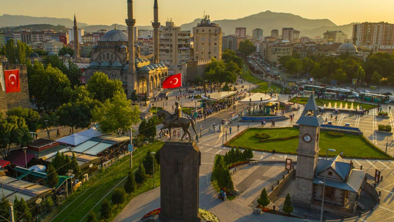 Kayseri'de tam 8 ilçeye uyarı verildi! Bir çok yerde elektrik kesintisi yaşanacak (7 Nisan 2025)