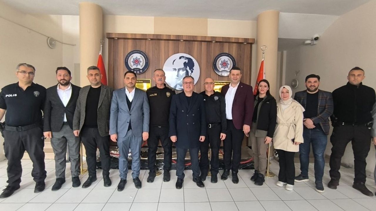 Hacılar Belediye Başkanı Özdoğan'dan polis teşkilatına destek!