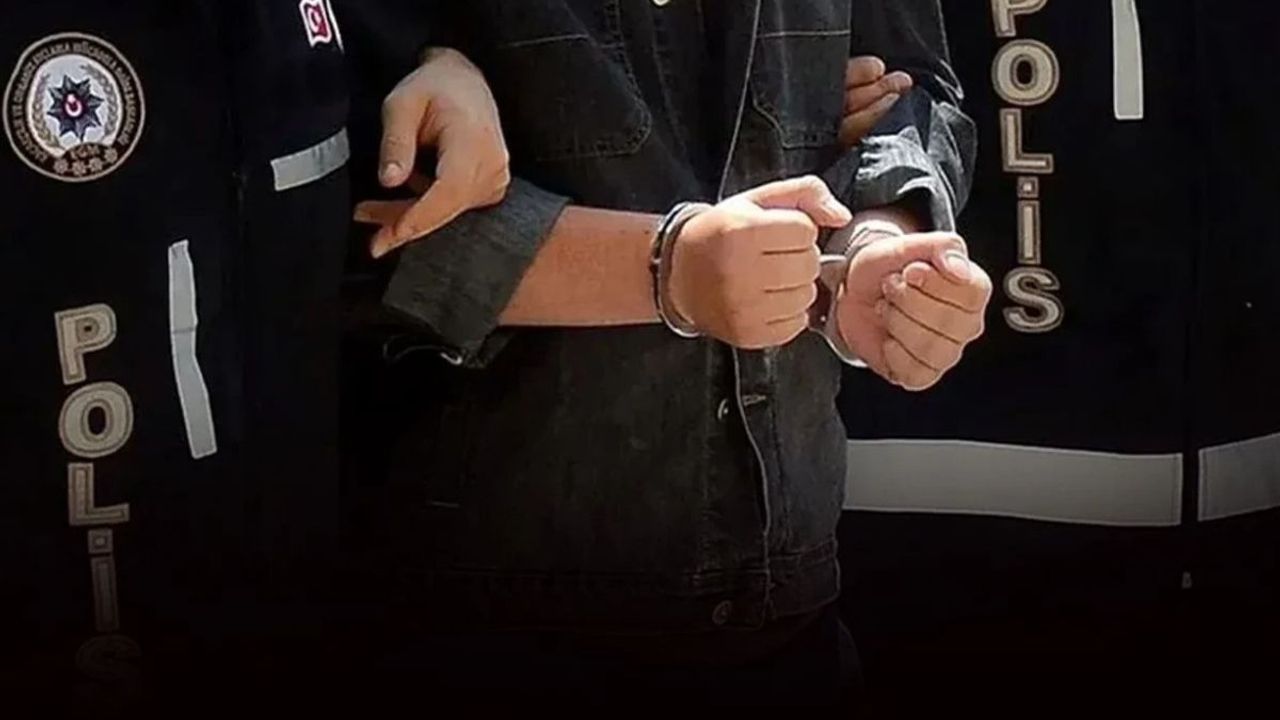 Kırmızı bültenle aranıyordu İstanbul'da yakalandı!