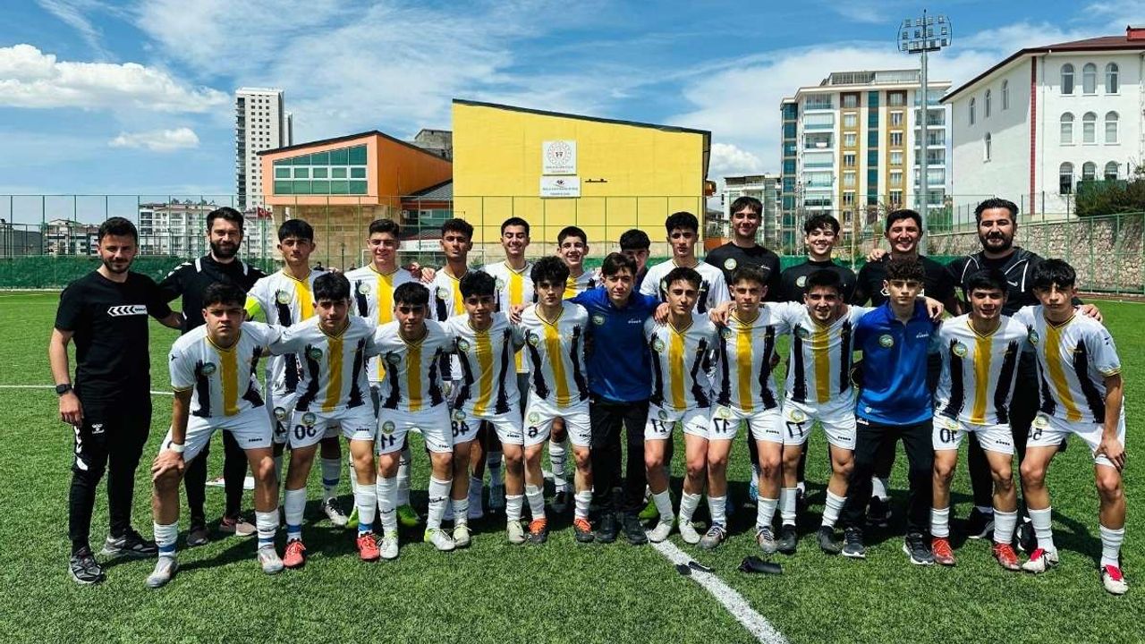 Talas Belediyespor şampiyonluğa oynuyor: Son 24 takım arasında girdi!