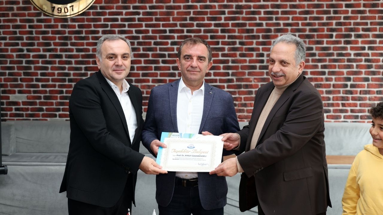 Talas’ta her gün bir etkinlik: Yoğun ilgi gören söyleşi devam ediyor