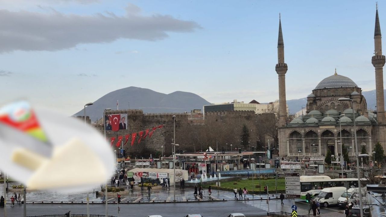 Türkiye’de milyonların evine giriyor! Ünlü peynir markası da o listede