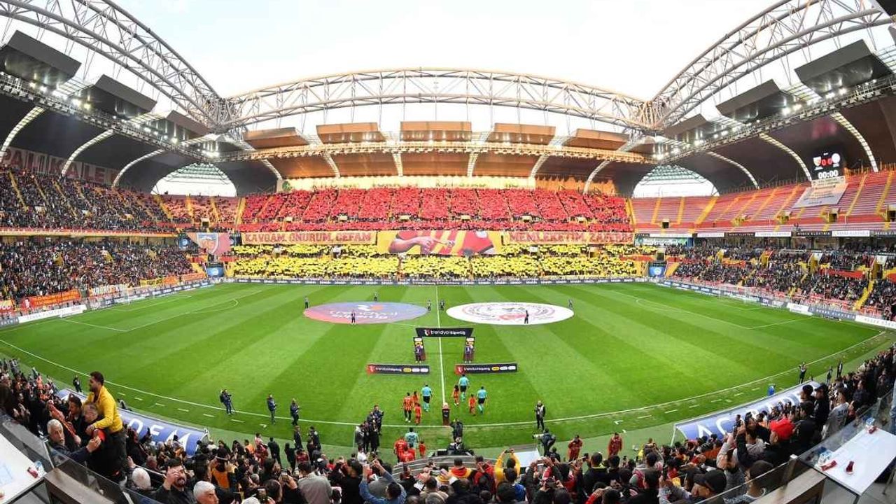 Kayserispor – Çaykur Rizespor maçını kaç bin kişi izledi! İşte rakamlar