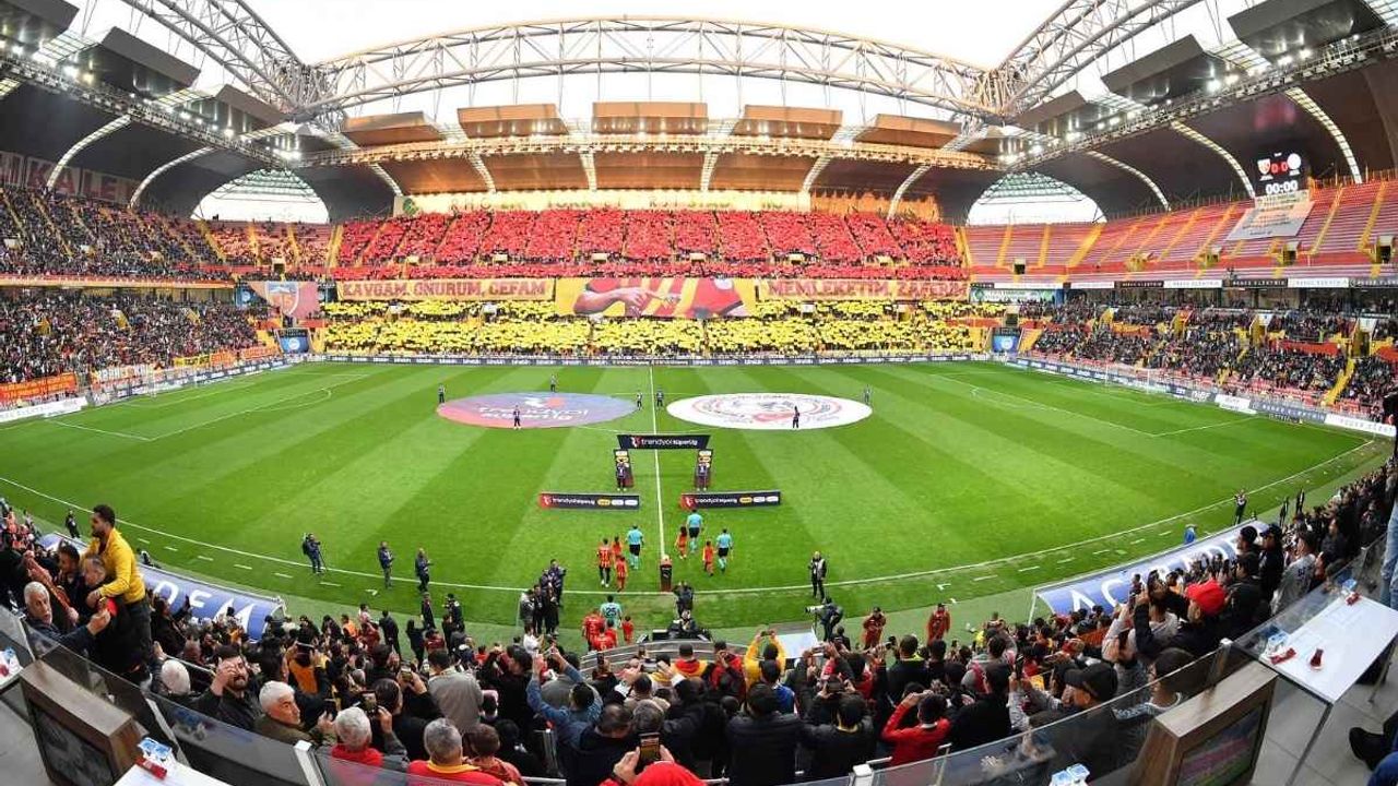 Kayserispor yine ceza geliyor! PFDK'ya sevk edildi!
