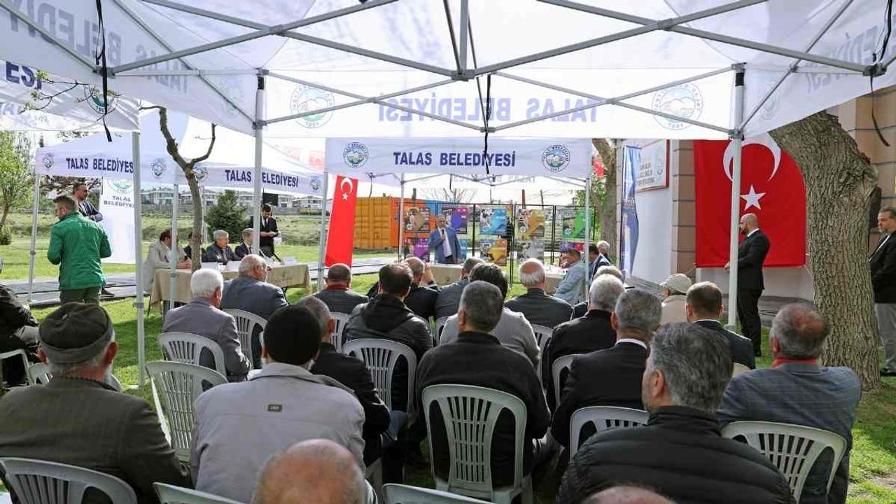 Talas'ta söz halkın: Başkan yine sahada!