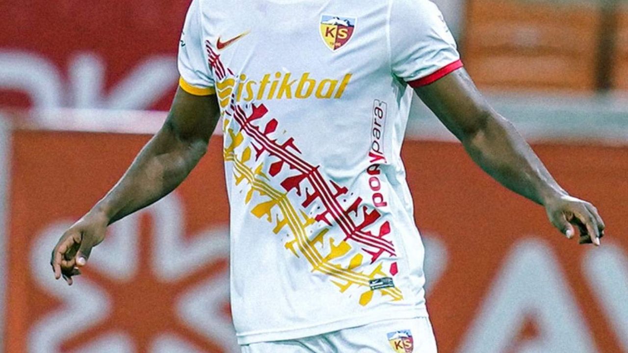 İç transferde ilk hamle! Kayserispor’da o futbolcunun sözleşmesi uzadı!