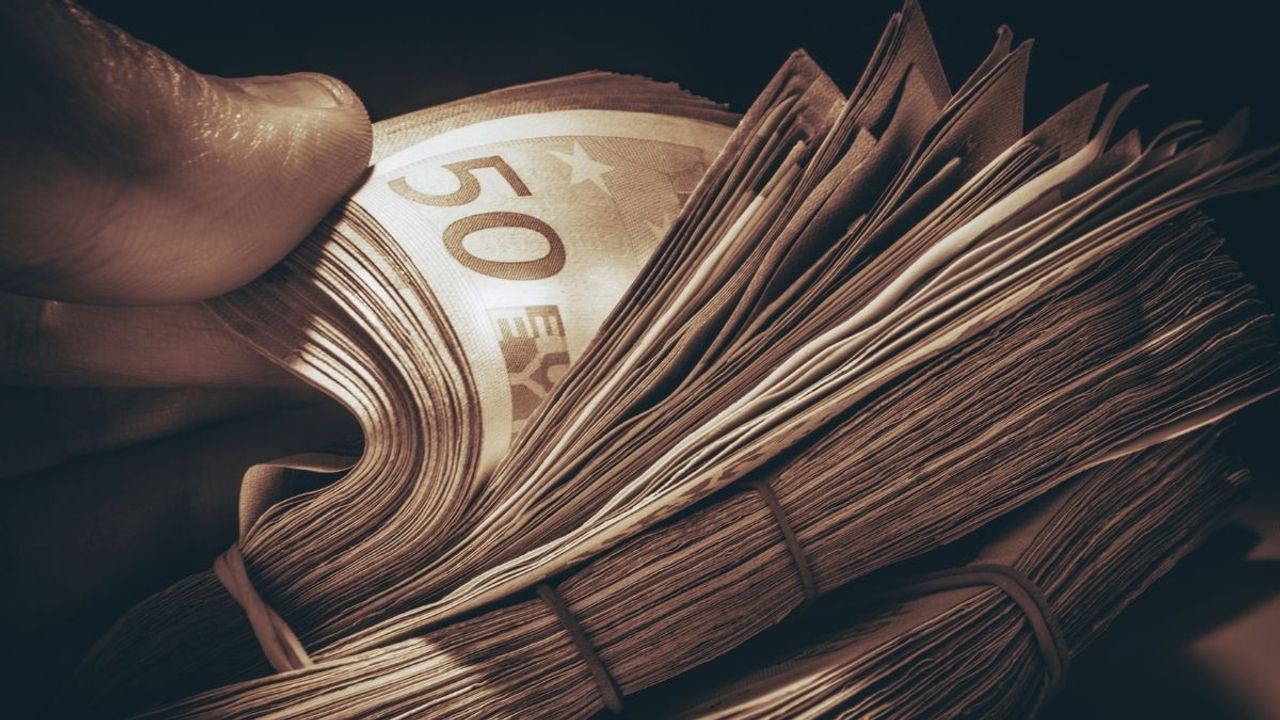 Dolar ve Euro sahipleri dikkat! Uzmanından uyarılar geldi